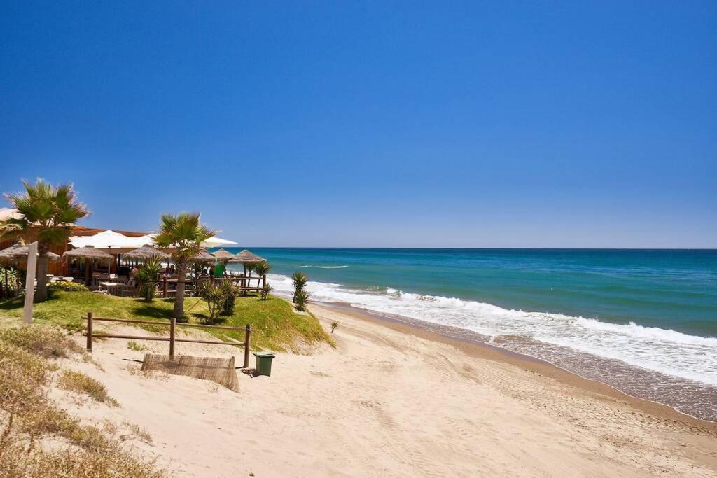 Oleholidays 603 Romana Playa Primera Linea Playa Apartament Marbella